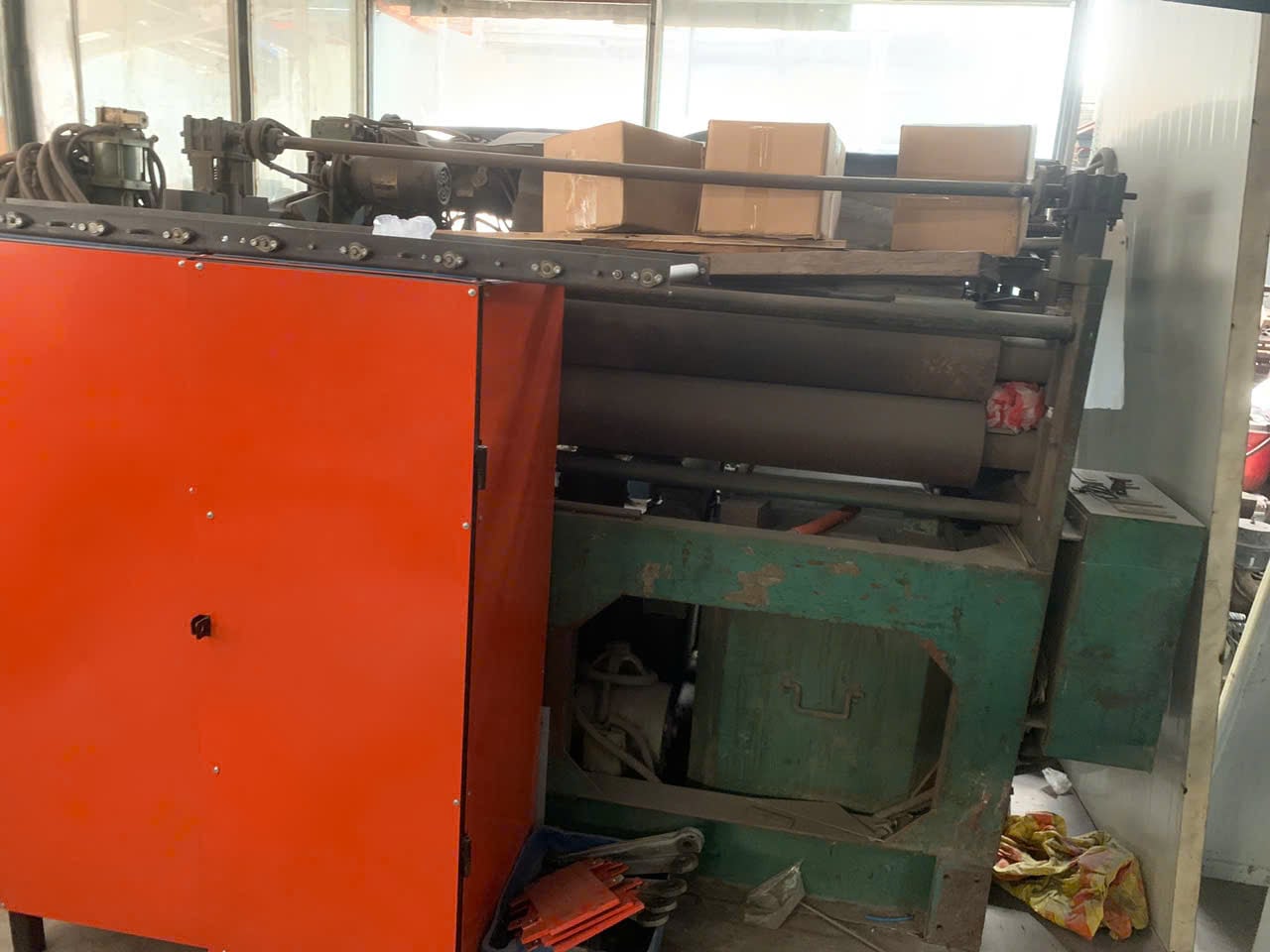 Flattening machine